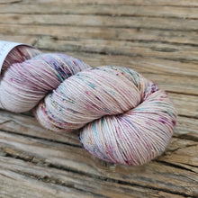 Cargar imagen en el visor de la galería, Poppy - Silky ME