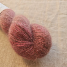 Load image into Gallery viewer, Betelina - Fluffy Yak