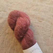 Load image into Gallery viewer, Betelina - Fluffy Yak