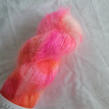 Cargar imagen en el visor de la galería, Palo Borracho - Silky Mohair