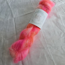 Cargar imagen en el visor de la galería, Palo Borracho - Silky Mohair