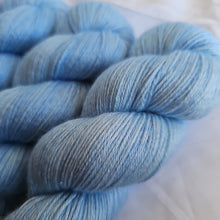 Cargar imagen en el visor de la galería, 1989 - Silky BFL