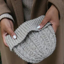 Ladda upp bild till gallerivisning, 52 Weeks of One-Skein Knits project preview