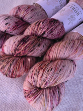 Load image into Gallery viewer, Fig Dust - Tweed ME