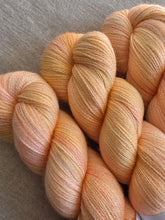 Load image into Gallery viewer, Banana Latte - Silky BFL Lace