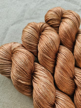Load image into Gallery viewer, Fawn - Mulberry