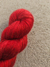 Load image into Gallery viewer, Rojo de Feria - Mulberry
