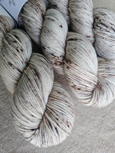 Cargar imagen en el visor de la galería, Blurred - BFL Sock DK