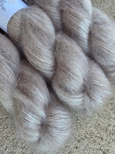 Cargar imagen en el visor de la galería, Barefoot - Disco Mohair