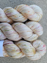 Load image into Gallery viewer, Another Love - Mulberry