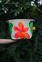 Cargar imagen en el visor de la galería, Flower hand painted Bag