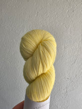 Load image into Gallery viewer, Zestie - Sock Twist