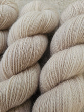 Cargar imagen en el visor de la galería, Barefoot - British Wool