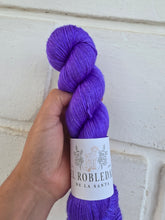 Laden Sie das Bild in den Galerie-Viewer, Jacaranda - Silky BFL