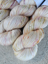 Load image into Gallery viewer, Another Love - Mulberry