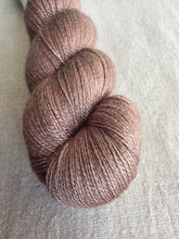Load image into Gallery viewer, Pecan - Silky BFL Lace