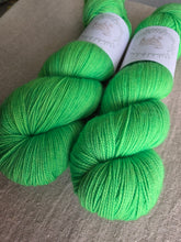 Cargar imagen en el visor de la galería, Radio Green - Sock Twist