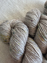 Load image into Gallery viewer, Filipa - SilkYak DK