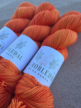 Cargar imagen en el visor de la galería, Mandarina - Sock Twist