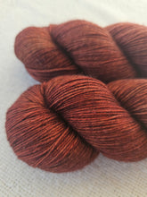 Cargar imagen en el visor de la galería, Red Fox - Silky ME Sock