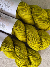 Cargar imagen en el visor de la galería, Fistik - Silky ME