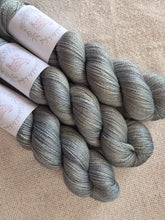 Cargar imagen en el visor de la galería, OOAK - Silky BFL Lace