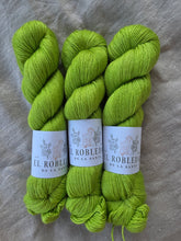 Cargar imagen en el visor de la galería, Chartreuse - Silky BFL