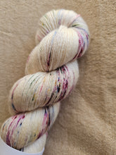 Load image into Gallery viewer, Poppy - Silky BFL