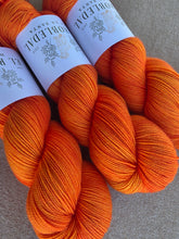 Cargar imagen en el visor de la galería, Mandarina - Sock Twist