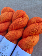 Cargar imagen en el visor de la galería, Mandarina - Sock Twist