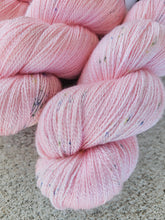 Cargar imagen en el visor de la galería, OOAK - Silky BFL Lace