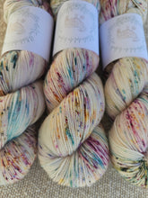 Cargar imagen en el visor de la galería, Poppy - Sock Twist