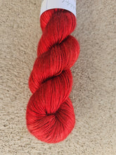 Load image into Gallery viewer, Rojo de Feria - Mulberry