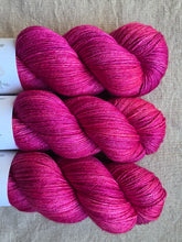 Laden Sie das Bild in den Galerie-Viewer, Alô Virginia - Silky BFL
