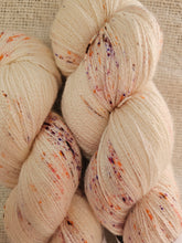 Cargar imagen en el visor de la galería, Higo & Miel - Silky BFL Lace