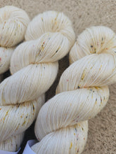 Load image into Gallery viewer, Breakable - Mulberry