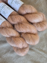 Load image into Gallery viewer, Apricot Haze - Silky Mohair