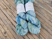 Load image into Gallery viewer, West Coast - Silky ME