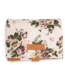 Cargar imagen en el visor de la galería, Billie Needle Case

