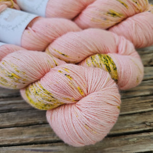 Rheia - Silky BFL