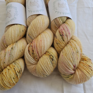 Faded Flowers - BFL Blend