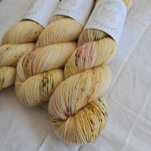 Faded Flowers - BFL Blend