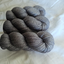 Load image into Gallery viewer, Acero - Silky BFL
