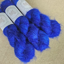 Load image into Gallery viewer, Planeta - Silky Mohair

