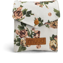 Cargar imagen en el visor de la galería, Betina Needle Case
