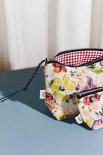 Cargar imagen en el visor de la galería, BOLSO DE PROYECTO TEJIDO JACQUARD FLORES AMAPOLAS
