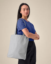 Laden Sie das Bild in den Galerie-Viewer, Little Joy Tote
