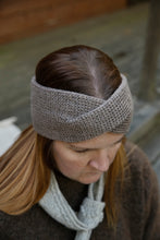 Ladda upp bild till gallerivisning, 52 Weeks of One-Skein Knits – design by Iida Pirinen

