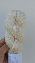 Cargar y reproducir el video en el visor de la galería, Pink Fawn - Silky BFL
