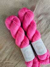 Load image into Gallery viewer, Rosa Rosae - Silky BFL
